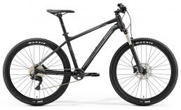 Черный велосипед  Merida  Big.Seven 400  2019