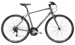 Черный велосипед  Trek  7.4 FX  2015
