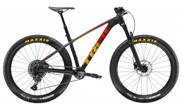 Черный велосипед  Trek  Roscoe 8 27.5  2021